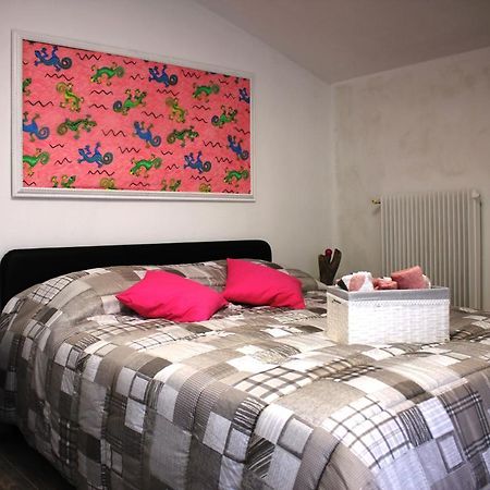 Villa Sonia Apartment & Rooms Линьяно-Саббьядоро Экстерьер фото