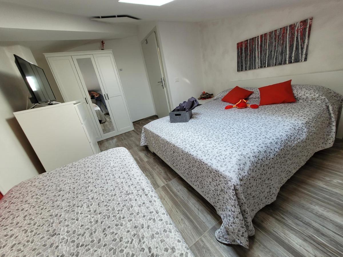 Villa Sonia Apartment & Rooms Линьяно-Саббьядоро Экстерьер фото